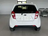 Белый Chevrolet Spark, 4 позиция 2020 года, КПП Механика, в Фергана за 9 000 y.e. id6426600, Фото №1