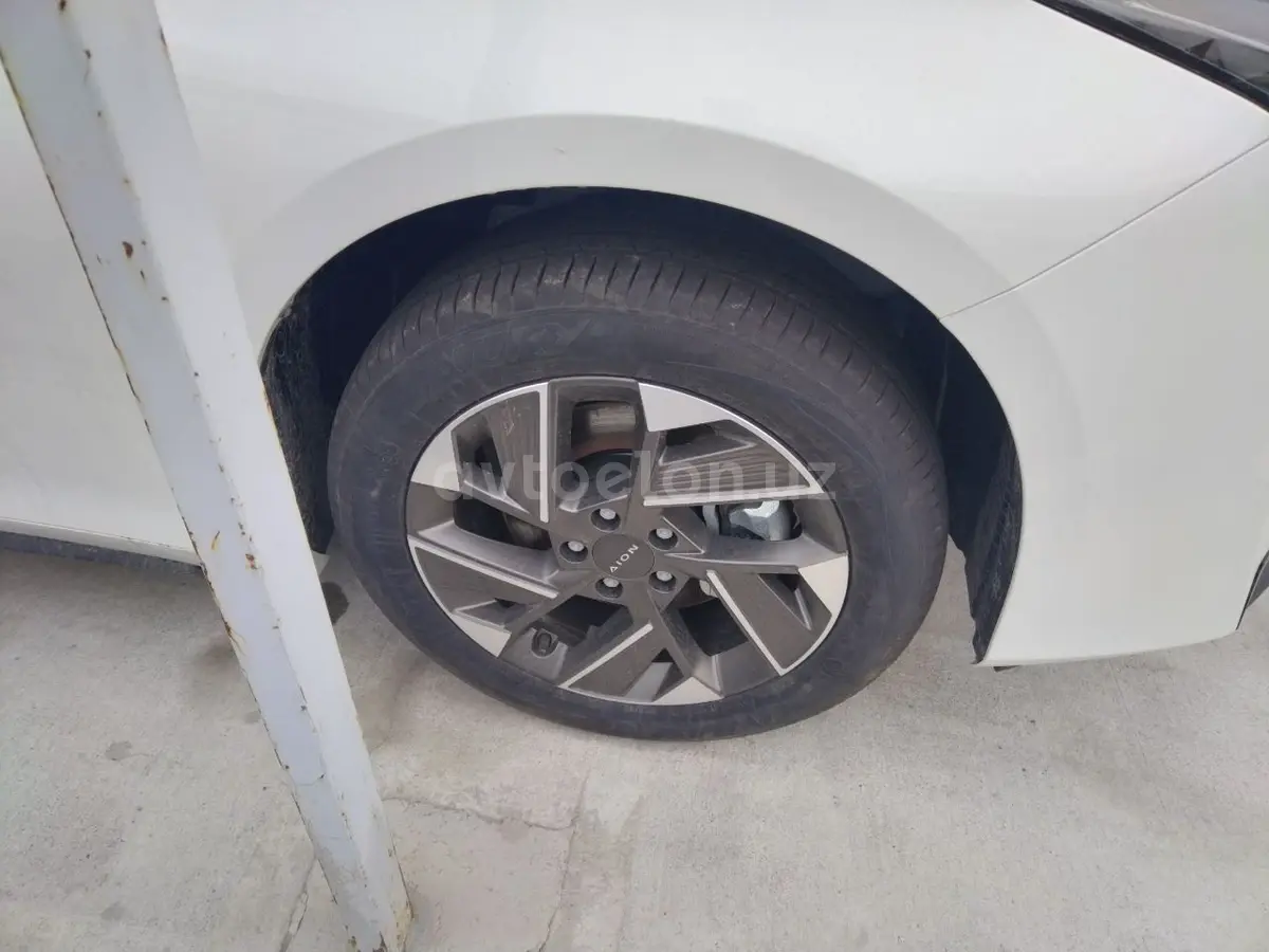 GAC Aion S Plus — 5