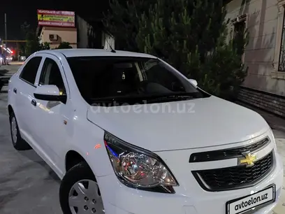 Белый Chevrolet Cobalt, 2 позиция 2019 года, КПП Механика, в Ташкент за 10 000 y.e. id5073586