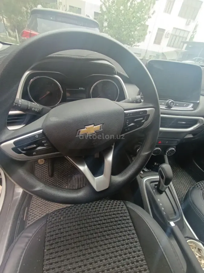 Chevrolet Tracker 2023 — 4