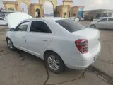 Белый Chevrolet Cobalt, 4 позиция 2022 года, в Карши за ~12 179 y.e. id5023433, Фото №1