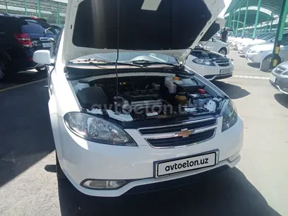 Белый Chevrolet Gentra, 3 позиция 2019 года, КПП Автомат, в Ташкент за 11 300 y.e. id5133789