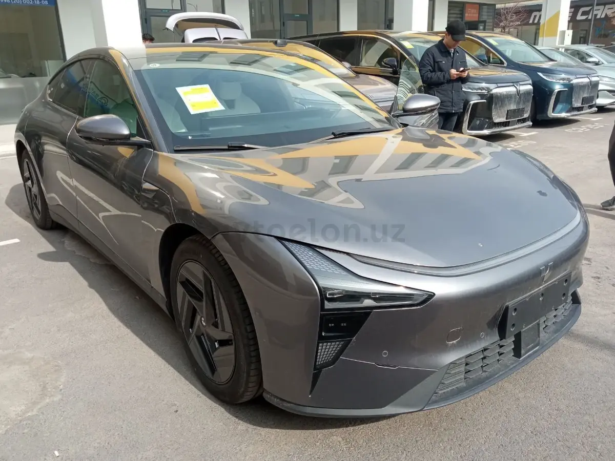 Geely Jiyue Robo 07 — 2