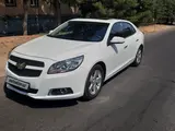 Белый Chevrolet Malibu, 2 позиция 2014 года, КПП Механика, в Ташкент за 14 500 y.e. id6458760, Фото №1