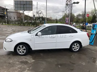 Белый Chevrolet Gentra, 3 позиция 2019 года, КПП Автомат, в Ташкент за 12 000 y.e. id4944873