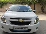 Белый Chevrolet Cobalt, 4 позиция 2023 года, КПП Автомат, в Ташкент за 12 700 y.e. id5231539, Фото №1