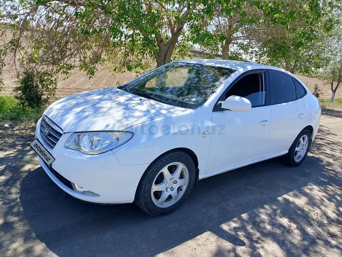 Hyundai Avante — 2