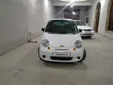Белый Chevrolet Matiz, 3 позиция 2008 года, КПП Механика, в Самарканд за 2 200 y.e. id6443678, Фото №1