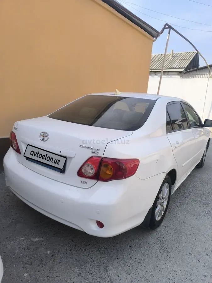 Toyota Corolla — 3
