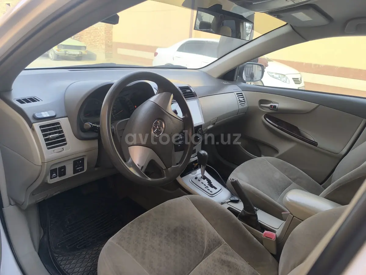 Toyota Corolla — 4