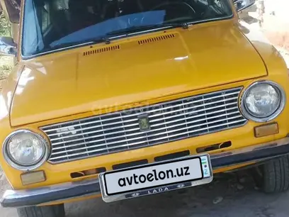 Жёлтый ВАЗ (Lada) 2103 1982 года, КПП Механика, в Шахриханский район за 2 300 y.e. id5131387