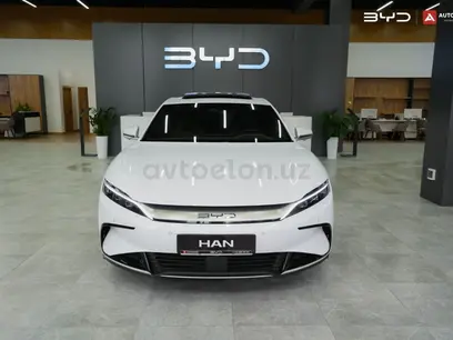 Белый BYD Han EV 2024 года, КПП Автомат, в Ташкент за ~44 751 y.e. id5168829
