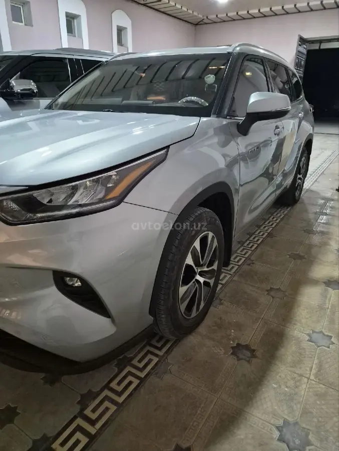Toyota Highlander — 3