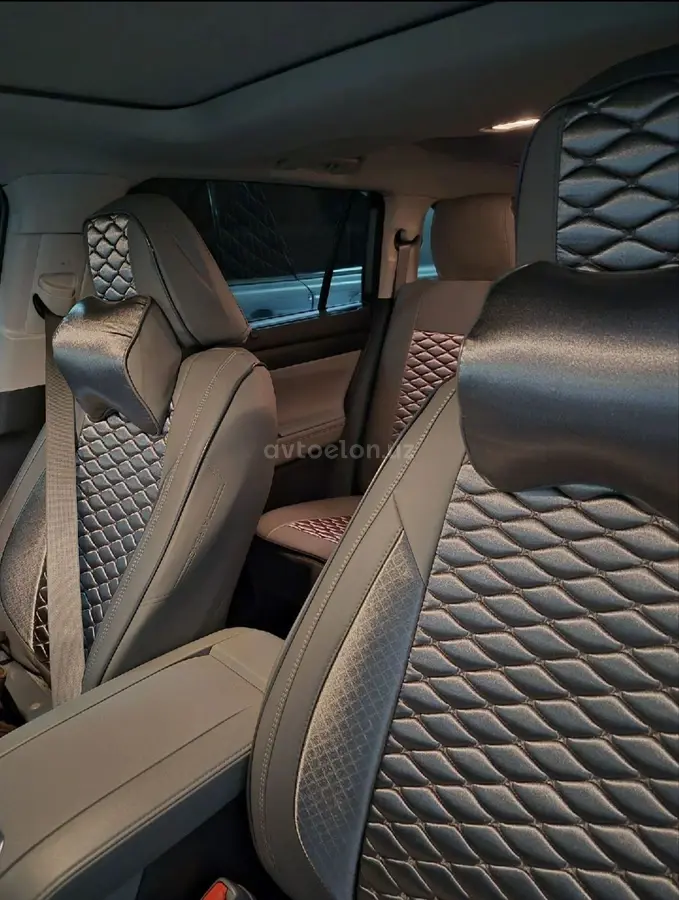 Toyota Highlander — 8
