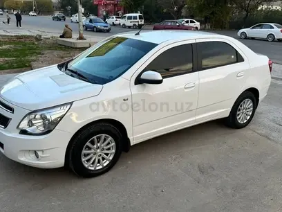 Белый Chevrolet Cobalt, 4 позиция 2018 года, КПП Автомат, в Наманган за 10 300 y.e. id5159908