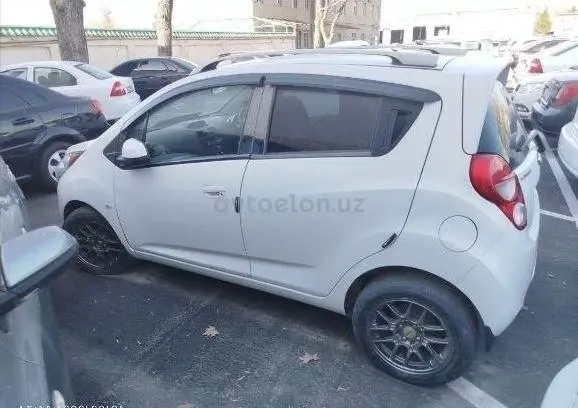 Chevrolet Spark 2022 — 9