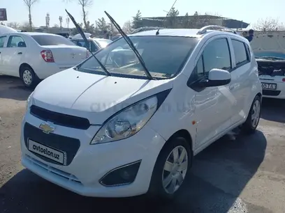 Белый Chevrolet Spark, 3 позиция 2011 года, КПП Механика, в Ташкент за 5 400 y.e. id4898971