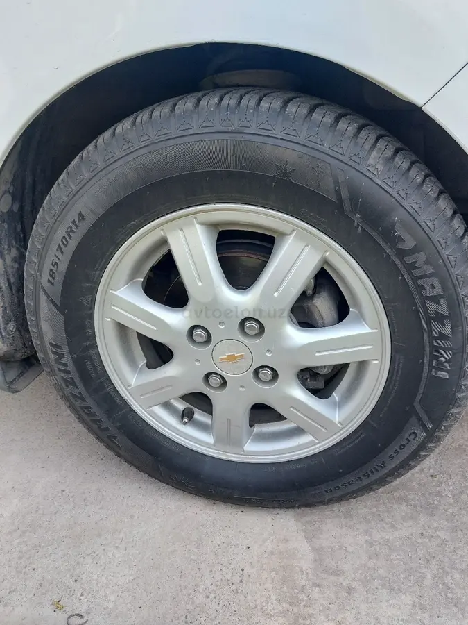 Chevrolet Spark 2015 — 2