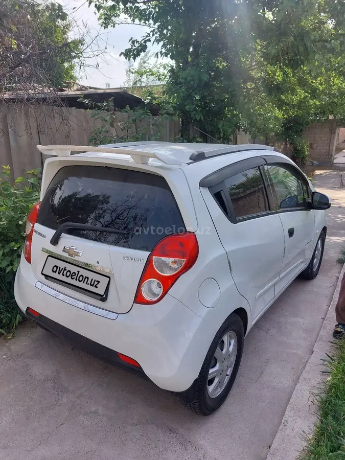 Chevrolet Spark 2015 — 4