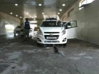 Oq Chevrolet Spark, 2 pozitsiya 2021 yil, КПП Mexanika, shahar Toshkent uchun 8 200 у.е. id4968699