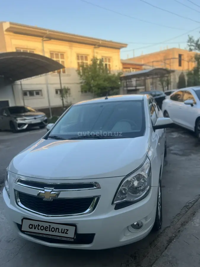 Chevrolet Cobalt 2025 — 3