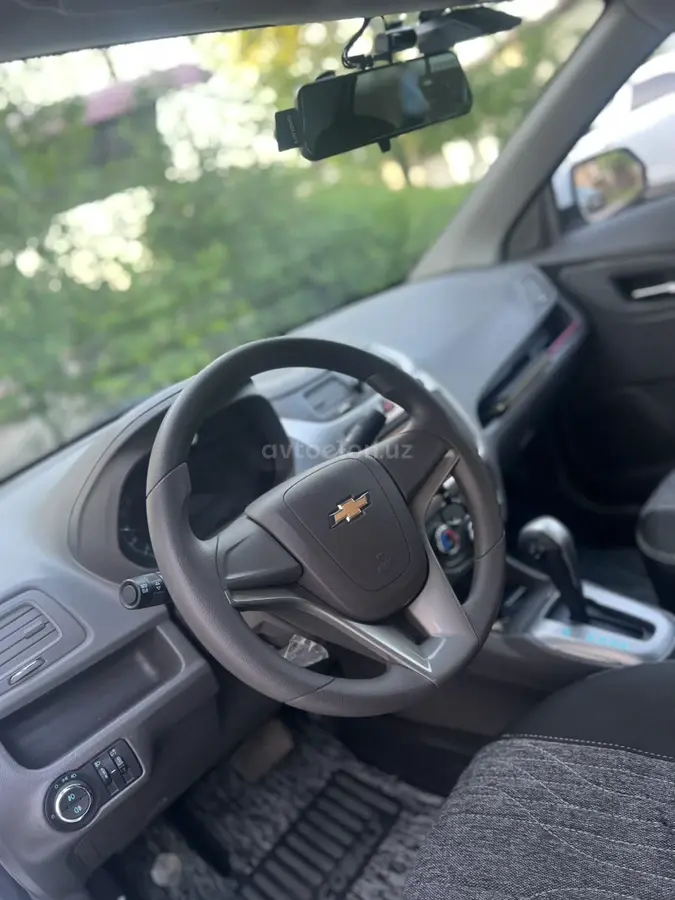 Chevrolet Cobalt 2025 — 7