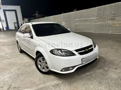 Белый Chevrolet Gentra, 1 позиция 2016 года, КПП Механика, в Самарканд за 9 000 y.e. id5163154