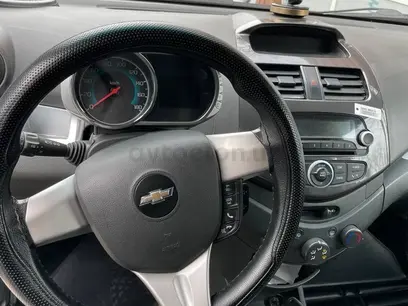 Белый Chevrolet Spark, 4 позиция 2020 года, КПП Автомат, в Ташкент за 9 000 y.e. id5112367