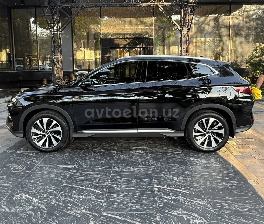 BYD Song Plus DM-i Champion — 2