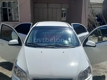 Белый Chevrolet Nexia 3, 2 позиция 2018 года, КПП Механика, в Фергана за 8 500 y.e. id5188334