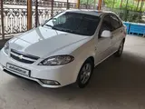 Белый Chevrolet Gentra, 3 позиция 2021 года, КПП Автомат, в Ургенч за ~12 872 y.e. id5188238