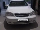 Белый Chevrolet Lacetti, 2 позиция 2009 года, КПП Механика, в Наманган за 6 000 y.e. id6361539, Фото №1