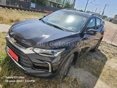 Черный Chevrolet Tracker, 3 позиция 2023 года, КПП Автомат, в Ташкент за 19 500 y.e. id5145377