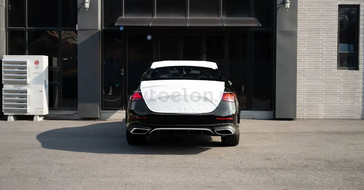 Mercedes-Benz E 300 — 10