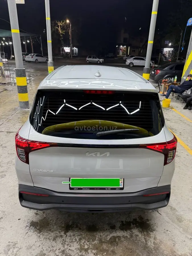 Kia Carens — 2