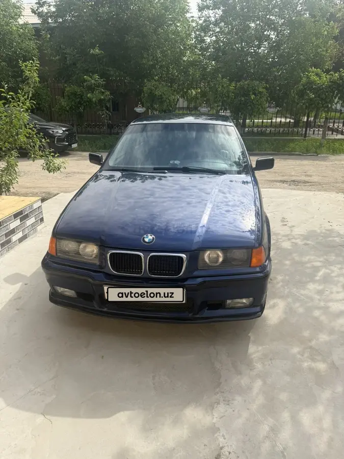 BMW 318i