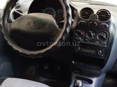 Мокрый асфальт Chevrolet Matiz, 2 позиция 2015 года, КПП Механика, в Ташкент за 5 400 y.e. id4986144