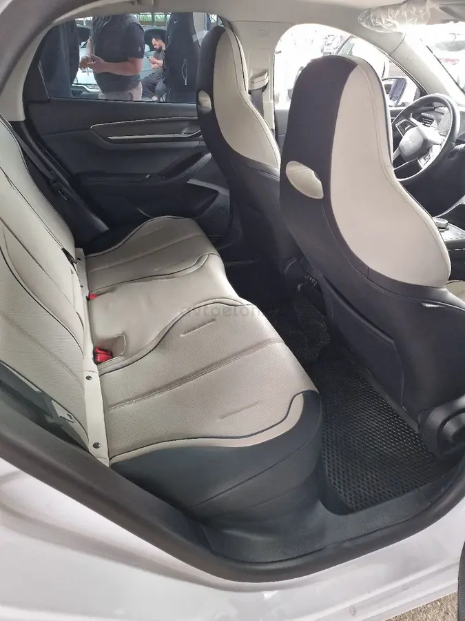 BYD Song Plus DM-i Champion — 3