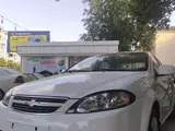 Белый Chevrolet Lacetti, 1 позиция 2020 года, КПП Механика, в Самарканд за 10 800 y.e. id5205811, Фото №1