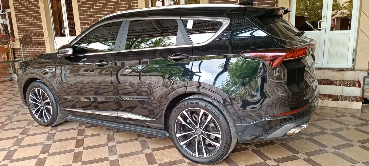 Jetour X70 Plus — 2