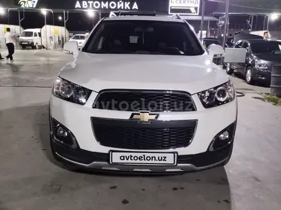 Белый Chevrolet Captiva, 3 позиция 2015 года, КПП Автомат, в Ташкент за 16 000 y.e. id5190559