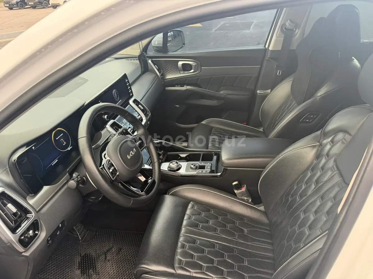 Kia Sorento — 6