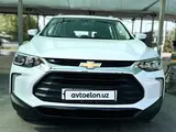 Белый Chevrolet Tracker, 2 позиция 2023 года, КПП Автомат, в Ташкент за 16 500 y.e. id6411752, Фото №1
