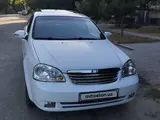 Белый Chevrolet Lacetti, 3 позиция 2011 года, КПП Автомат, в Ташкент за 8 000 y.e. id5224686, Фото №1