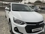 Chevrolet Onix 2023 года, в Ургенч за ~11 229 y.e. id6624647, Фото №1