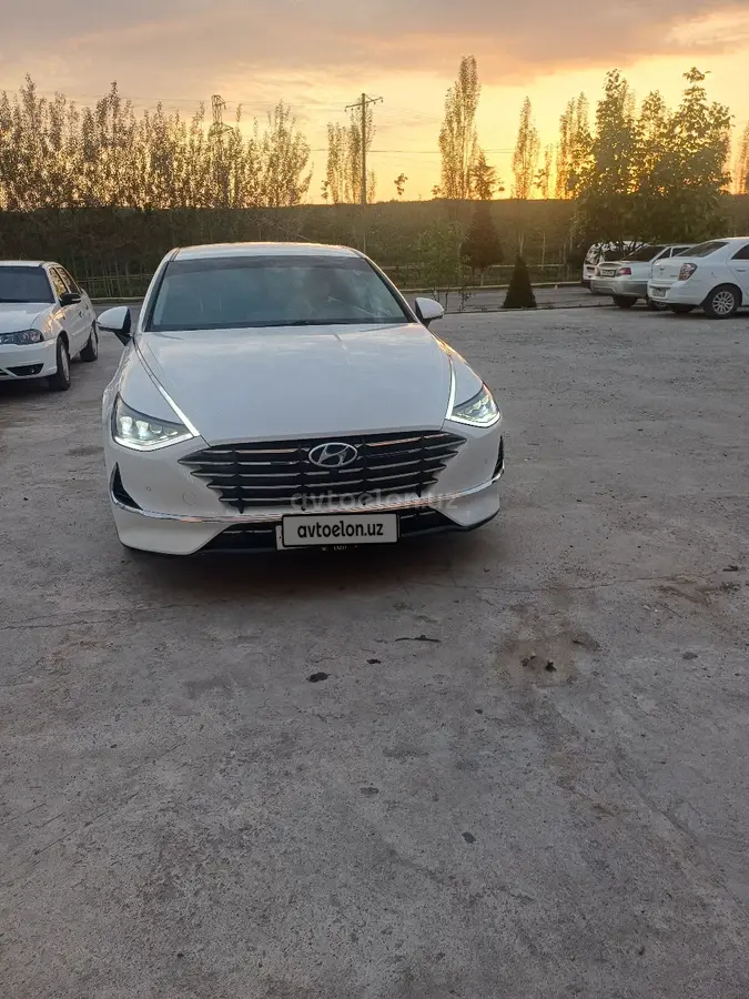 Hyundai Sonata — 3