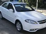 Белый Chevrolet Gentra, 3 позиция 2024 года, КПП Автомат, в Андижан за 15 750 y.e. id5217462, Фото №1