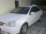 Белый Chevrolet Lacetti, 3 позиция 2013 года, КПП Автомат, в Чиназ за 7 500 y.e. id6368052, Фото №1