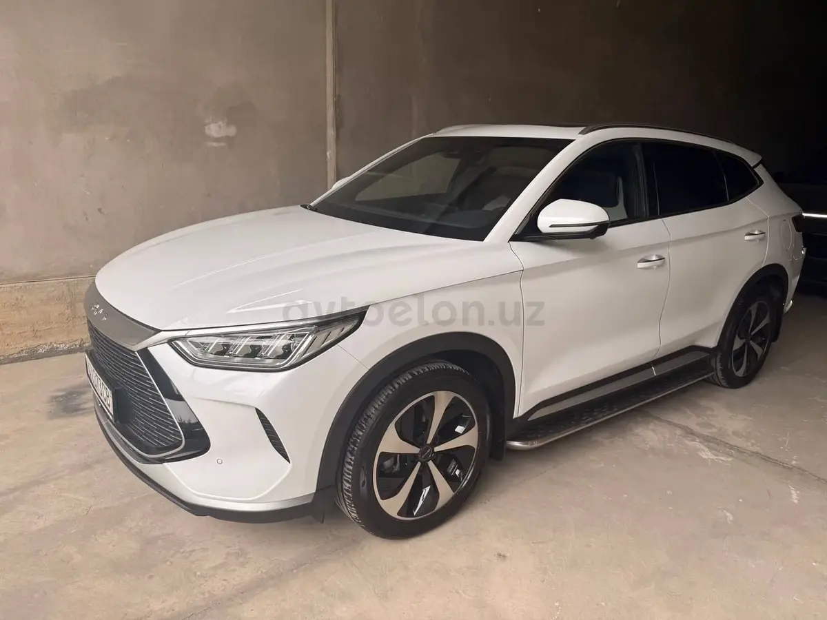 BYD Song Plus DM-i — 8