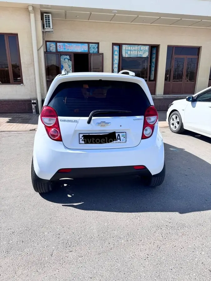 Chevrolet Spark 2017 — 2